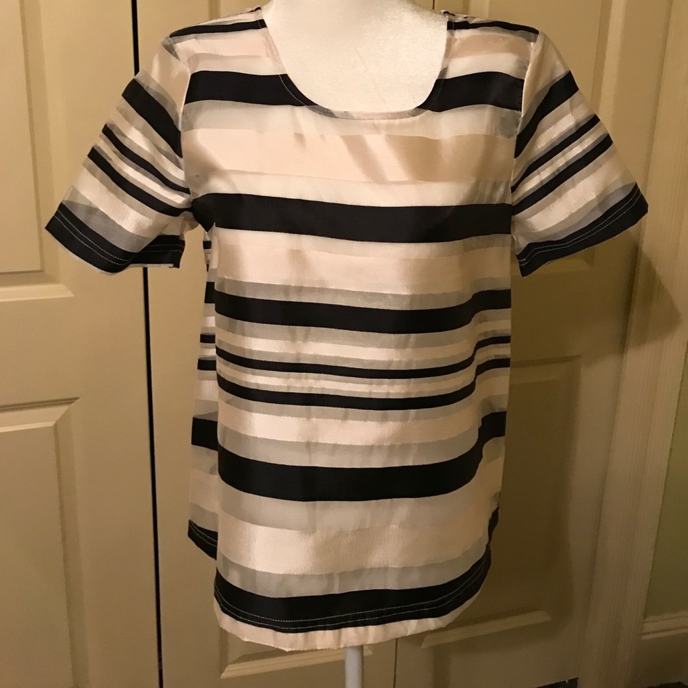 Silk black and white top